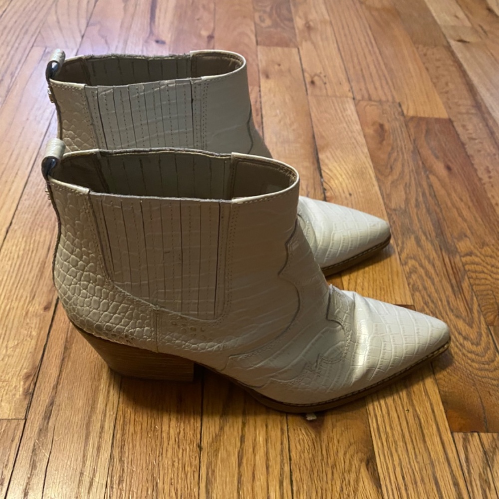 Sam Edelman - Picture 3 of 3